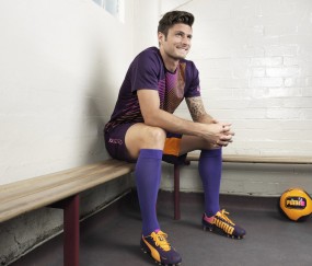 开云官方平台-阿克之盾与亚特兰大之火，现代足球攻防转换的艺术革命