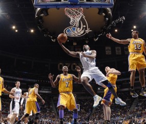 开云体育直播-塞维利亚的黄昏，基耶萨的黎明，当舞台灯光聚焦安达卢西亚之夜