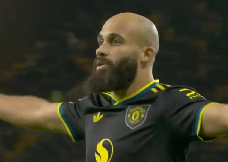 曼联主帅露出压力，要求球员强化训练备战，信心不减