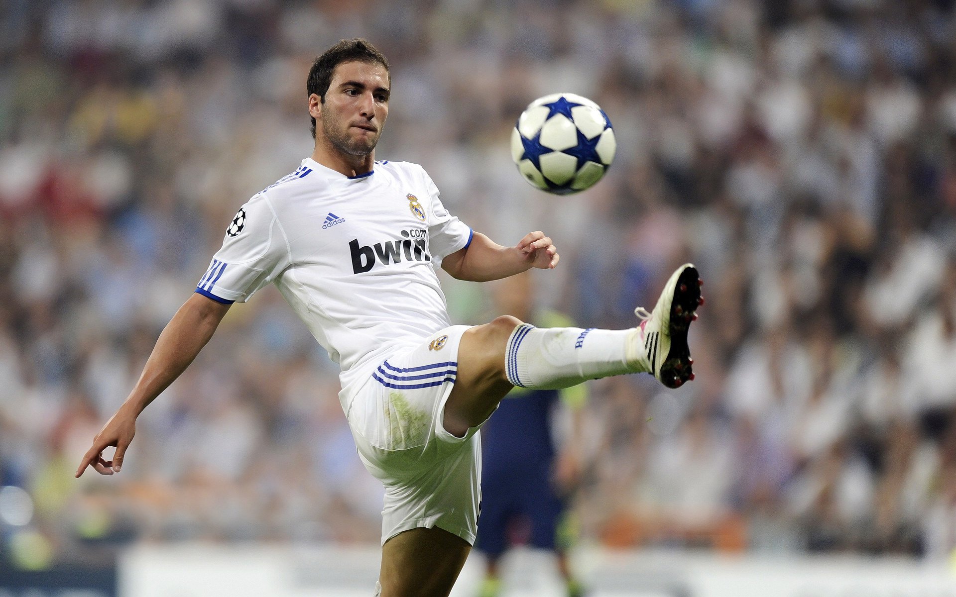 孤星闪耀，伦纳德全程高能输出，独行侠力克辽宁的跨洋想象